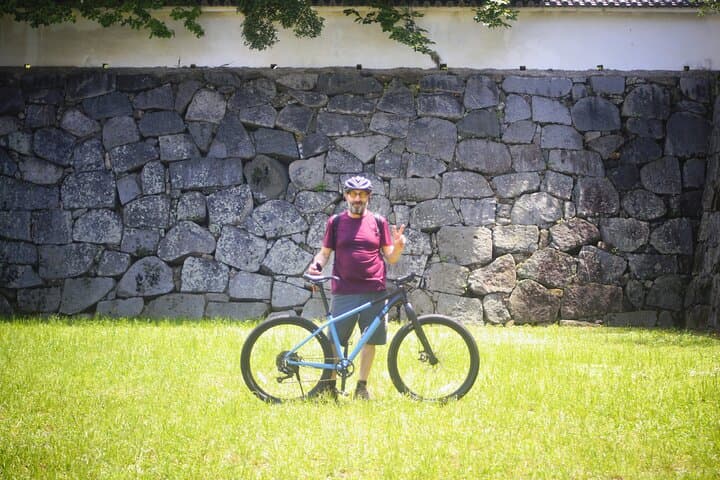 Bike Tour in Fukuoka: Hakata & Castle-Town Ride photo 6