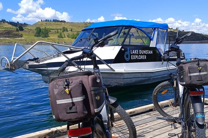 Lake Dunstan Cycleway: 42km Bike Hire with Dunstan Explorer Boat Return