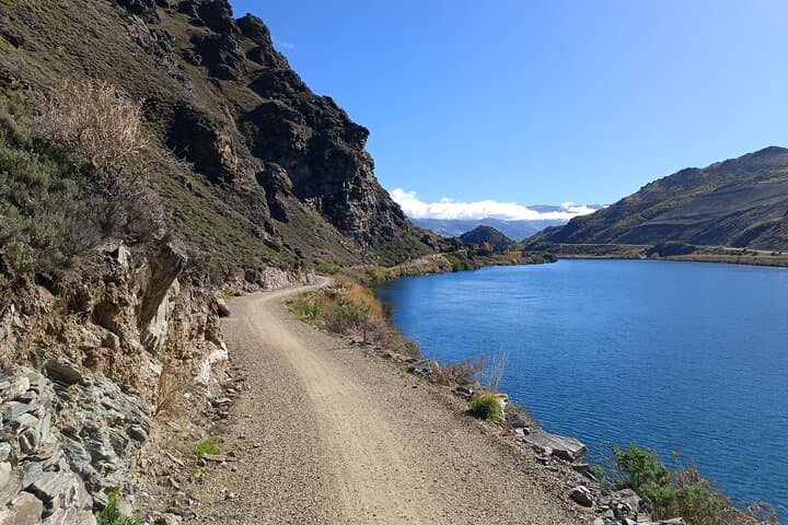 Lake Dunstan Cycleway: 42km Bike Hire with Dunstan Explorer Boat Return photo 6