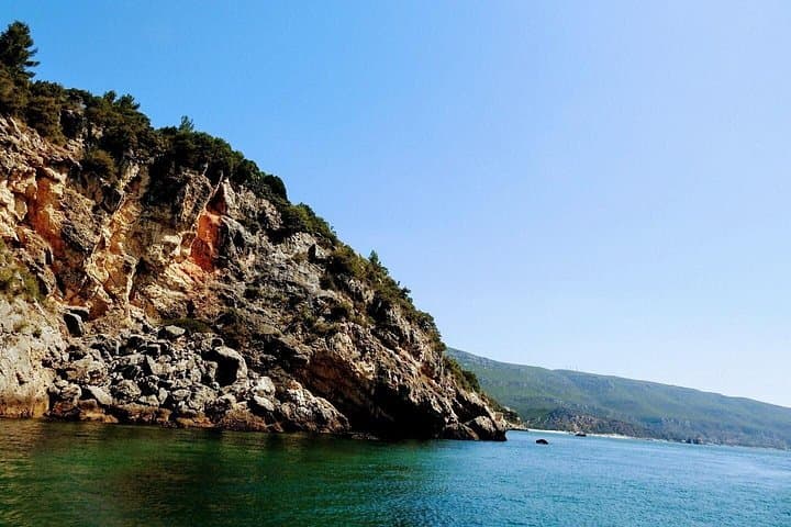 Cruise Along the Beaches of Arrábida: 3-Hour Boat Tour from Setúbal photo 4