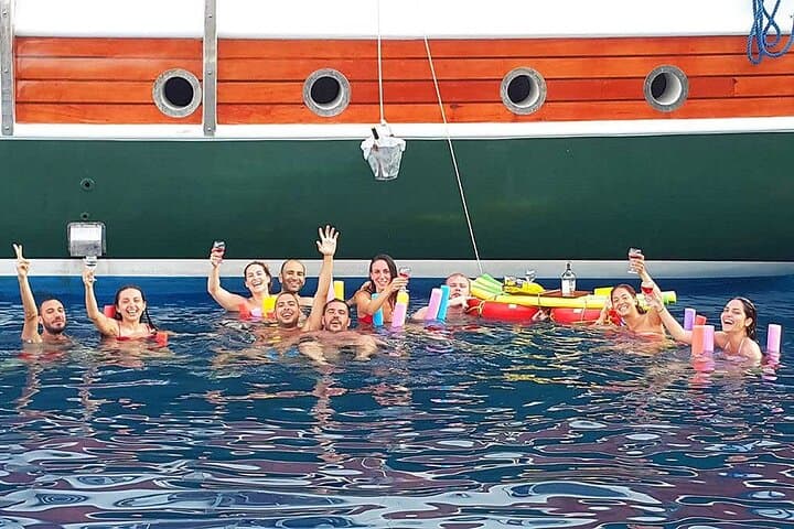 Private Bodrum Gulet Cruise: Swim, Snorkel & Lunch in the Turkish Mediterranean photo 1