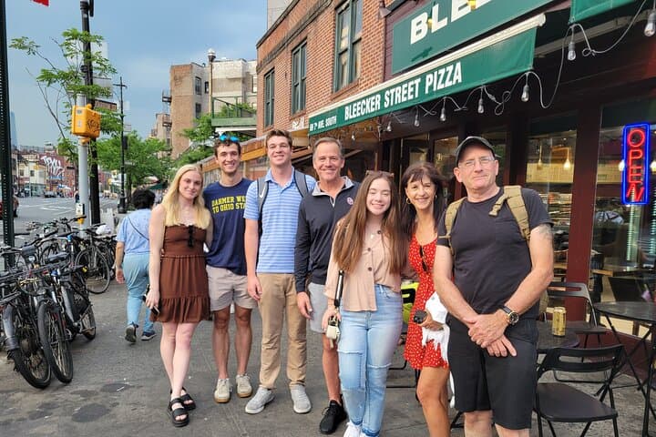 Manhattan Pizza Walking Tour: Neighborhood Slices with a Friendly Local Guide photo 2