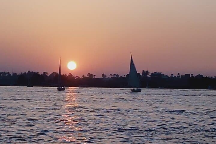 Luxor Nile Motor Boat Tour: Sunset Cruises & Private Charters