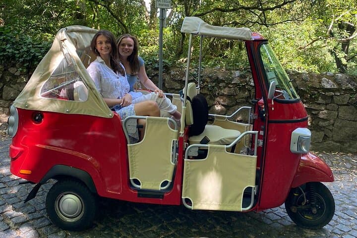 Full-Day Private Tuk-Tuk Tour in Sintra — Palaces, Forests & Coastal Cliffs photo 5