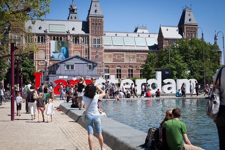 Amsterdam Canal Cruise & Highlights Guided Tour — 2-Hour City Introduction photo 3