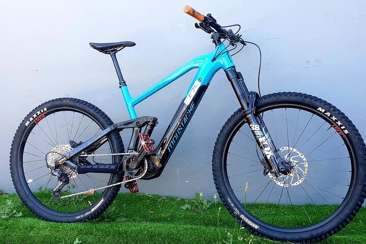 Sydney Dual-Suspension E-MTB and MTB Rentals — Newtown Workshop & Local Trails