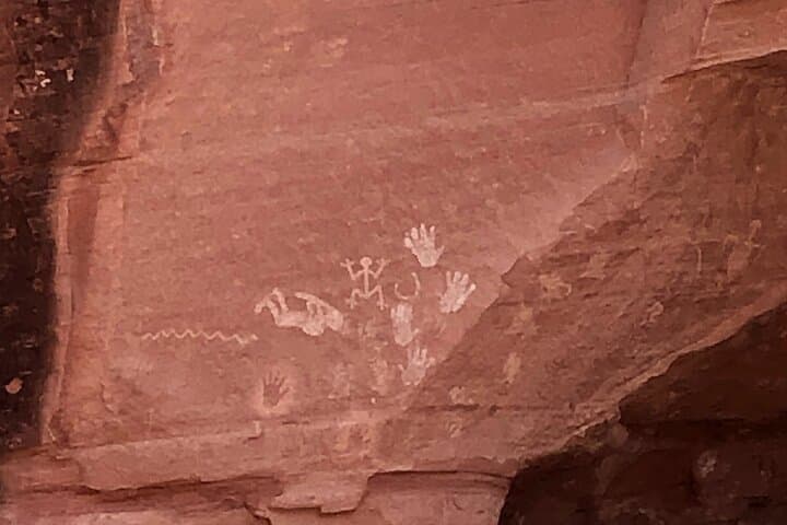 Private 3-Hour Canyon de Chelly Tour — Navajo-Guided Ruins & Rock Art photo 3