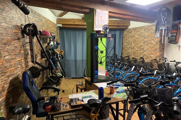Valencia Bike and Scooter Rental: City of Arts & Sciences Tours
