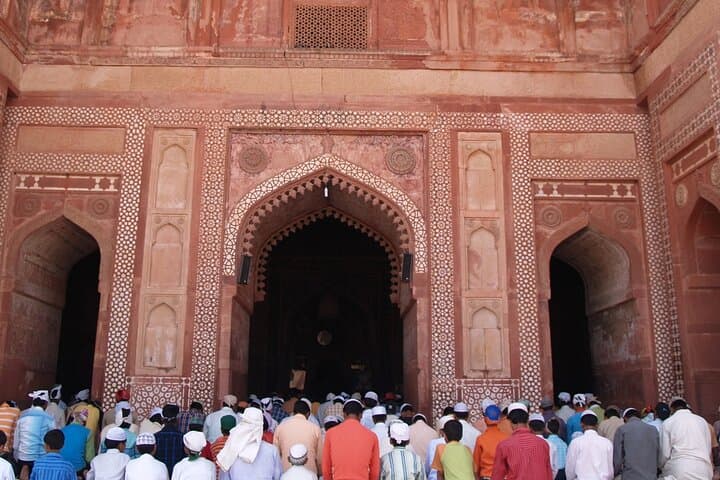 Golden Triangle Guided Motorcycle Tour: Delhi, Agra & Jaipur in 7 Days photo 3