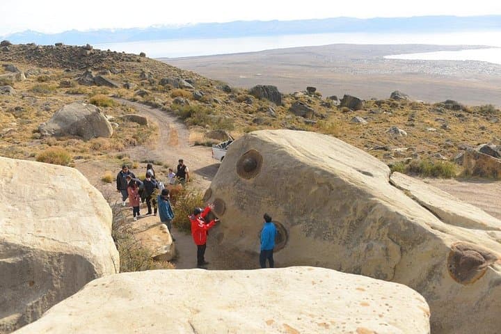 Balconies of Calafate: Huyliche Hill 4x4 Panoramic Tour photo 3