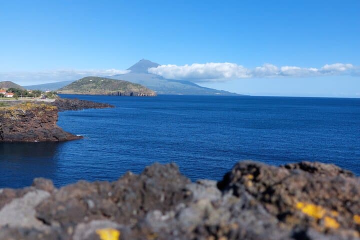 Full-Day Faial Island Tour: Caldeira, Capelinhos & Black-Sand Beaches