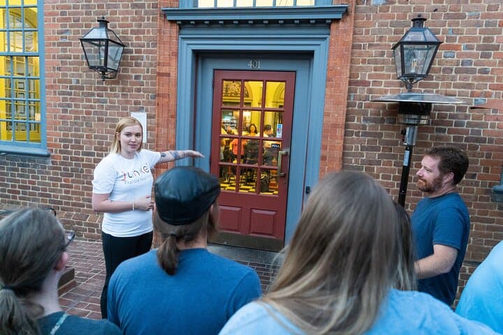 walking-in-washingtons-footsteps-alexandria-old-town-historical-walking-tour photo 2
