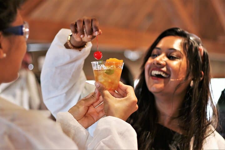Mad Scientist Mocktail Lab: Zero‑Proof Mixology Workshop in Seattle's Capitol Hill photo 3