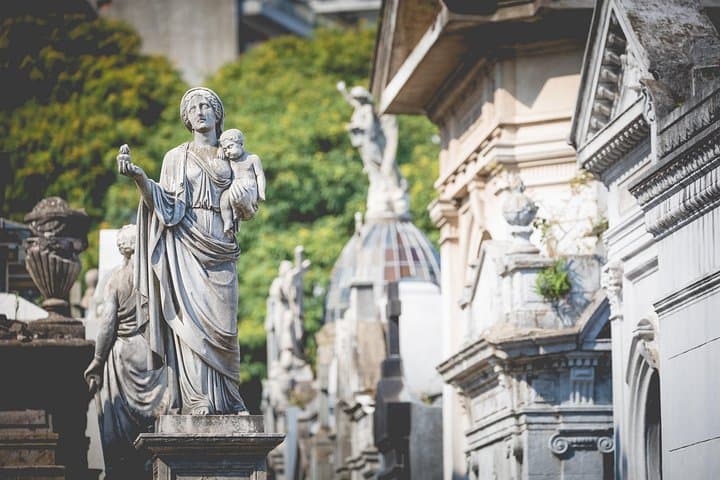 Private Full-Day Buenos Aires City Tour — Recoleta, La Boca & Ateneo photo 2