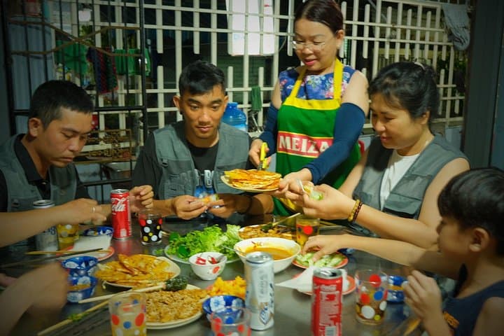 Hoi An Vespa Food Tour: Nighttime Ride to Hidden Local Eats