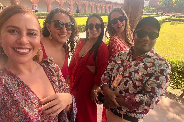 Same-Day Private Taj Mahal & Agra Fort Tour from Delhi photo 5
