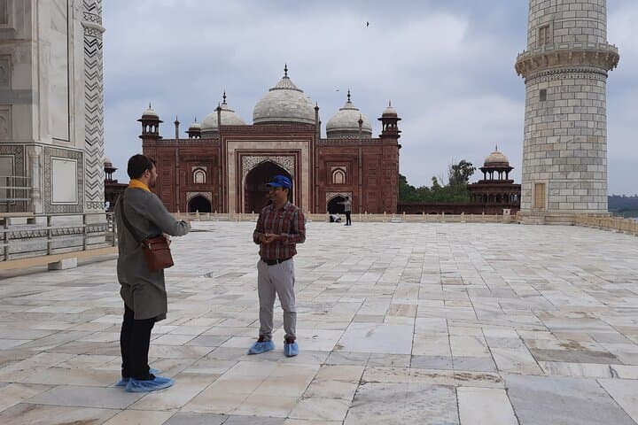 Same-Day Private Taj Mahal & Agra Fort Tour from Delhi photo 3