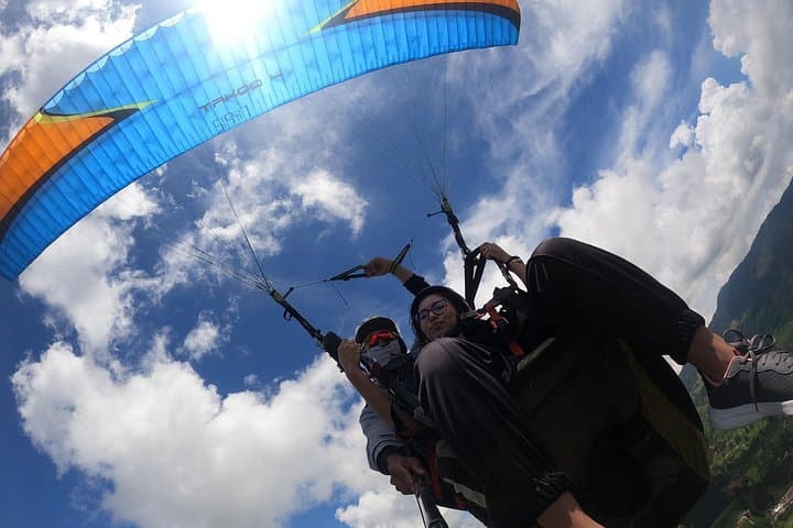 Medellin Paragliding Tour: Tandem Flights Over the Aburrá Valley photo 3