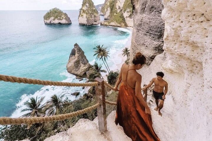 Nusa Penida Full-Day Tour: Broken Beach, Diamond Beach & Kelingking Highlights