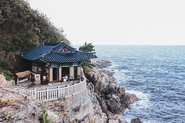 Private Van to Mount Seorak, Naksansa & Sokcho Day Trip (Up to 14 Pax) photo 4