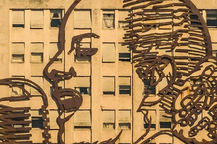 Buenos Aires Urban Art and Wine Tour: Palermo Murals and Private Wine Tasting photo 4