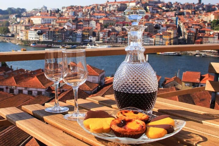 Porto Gastronomy Immersive Food Tour: Mercado Walks & Historic Bites