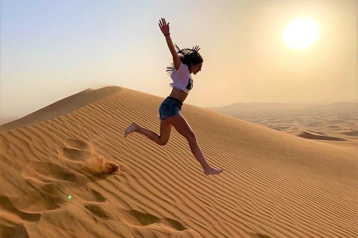 Dubai Private Desert Safari by 4x4 with BBQ Dinner — Evening Desert Adventure photo 5