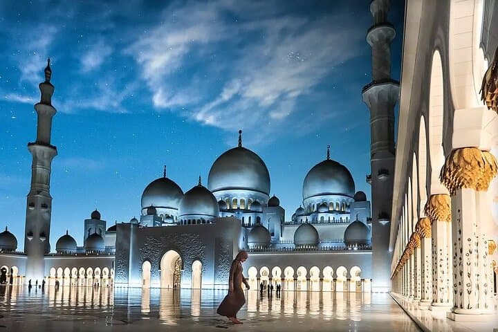 Sheikh Zayed Grand Mosque Private Tour: Architecture, Etiquette & Practical Tips