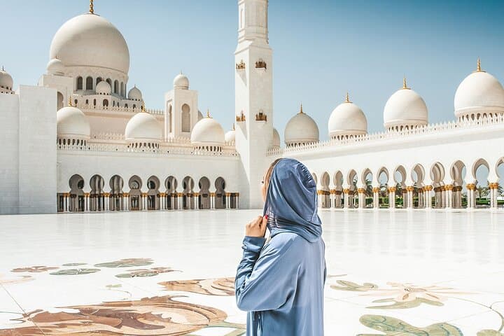 Sheikh Zayed Grand Mosque Private Tour: Architecture, Etiquette & Practical Tips photo 6