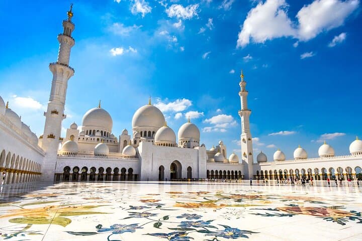 Sheikh Zayed Grand Mosque Tour from Dubai: Private Abu Dhabi Visit with Priority Access photo 2