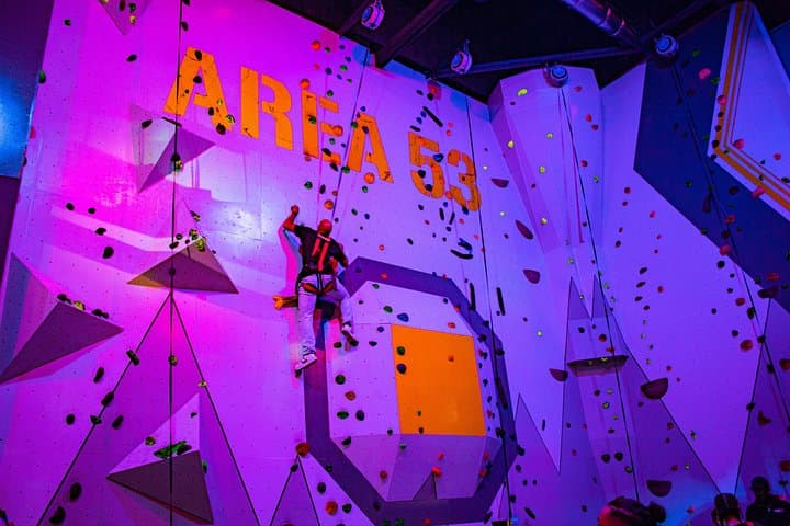 3-Hour Adventure at Williamsburg's Adventure Park Area 53 — Indoor Ropes, Ziplines & Climbing in Brooklyn photo 4