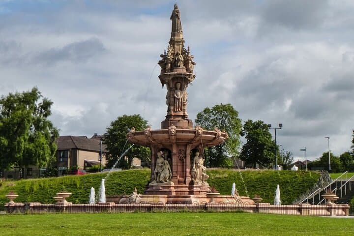 Discover Glasgow's Finest: Private 2-Hour Walking Tour from George Square to Glasgow Green photo 4