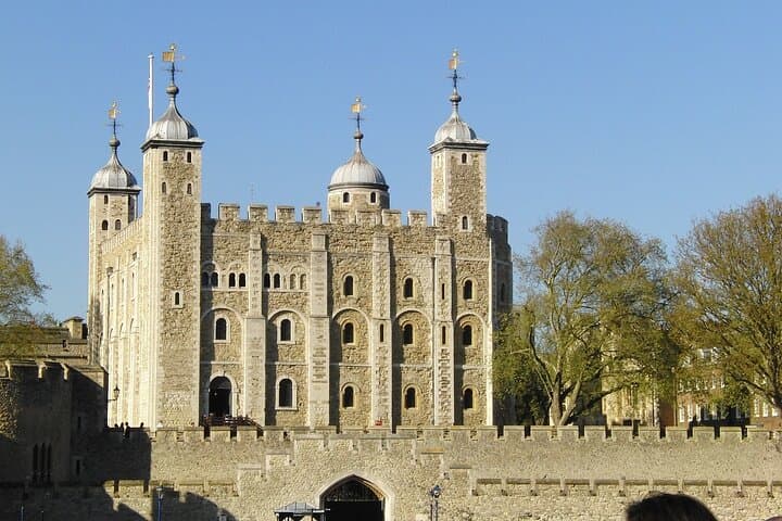 Half-Day London Panoramic Tour with Tower of London Entry