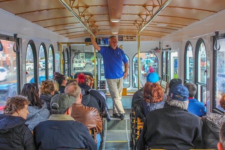 Discover Portland: City and Lighthouse Trolley Tour to Portland Head Light photo 4