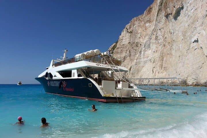 Zakynthos Turtle Spotting: Turtle Island & Keri Caves Glass-Bottom Boat Tour