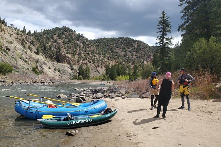Half-Day Upper Colorado River Rafting — Scenic Family-Friendly Rafting Near Kremmling photo 3