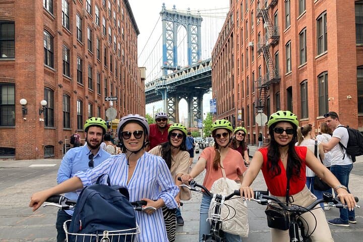 Ride the Brooklyn Bridge & Waterfront: Guided Bike Tour from City Hall photo 2