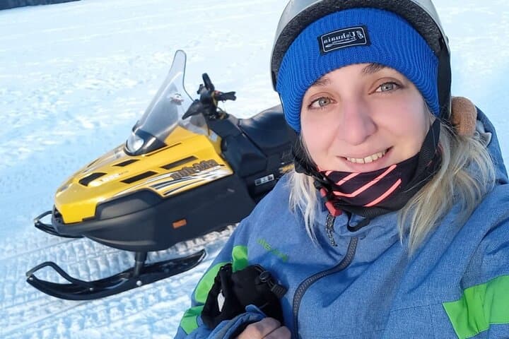 Full-Day Snowmobiling, Snowshoeing & Culipatin Adventure in Ushuaia photo 2
