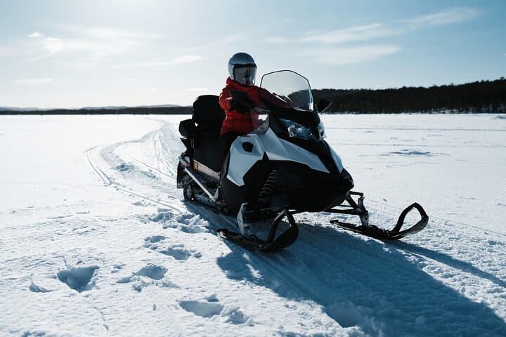 Full-Day Snowmobiling, Snowshoeing & Culipatin Adventure in Ushuaia photo 6