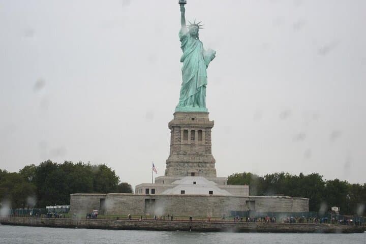 3-Day New York City Guided Tour with Airport Pickup & Drop-off photo 2