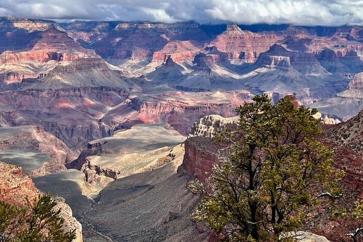 Private Grand Canyon Tour from Flagstaff with Lunch at El Tovar — Full-Day South Rim Experience photo 2