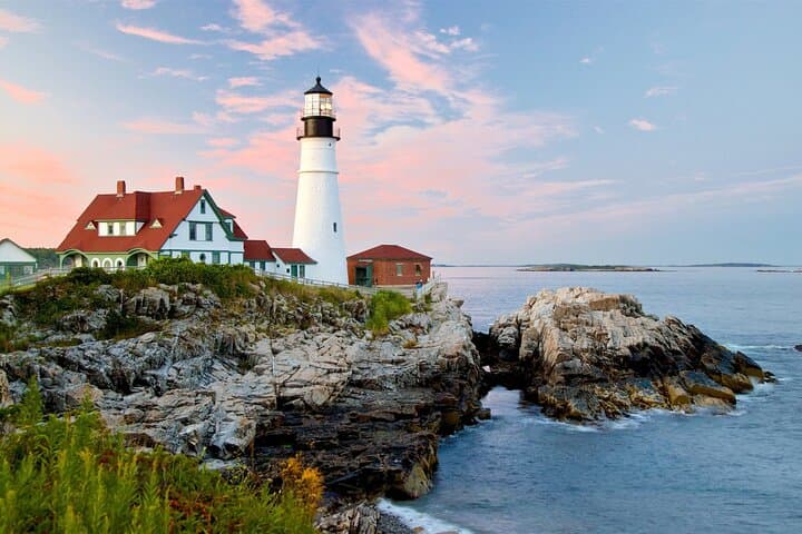 Portland Head Light & Old Port Day Trip from Boston: Fort Williams Park Tour photo 2