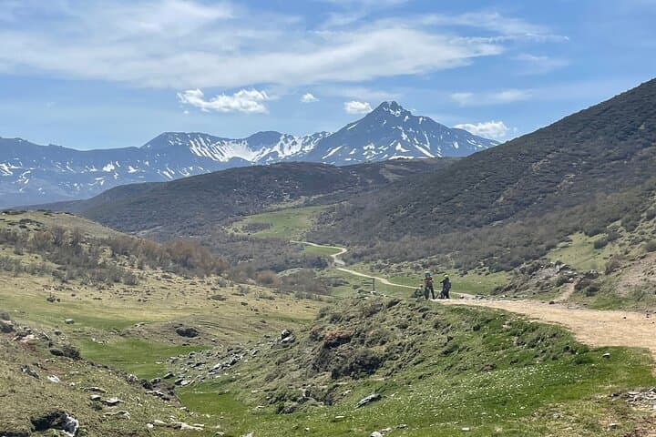 Best of Picos de Europa: 4–6 Day Trek from Puebla de Lillo photo 4