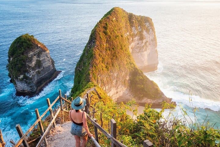 Nusa Penida West: Private Full-Day Tour to Kelingking, Broken Beach & Crystal Bay photo 2