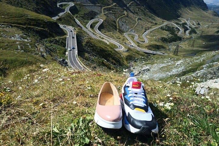 Transfagarasan Road Trip from Brasov — Drive to Balea Lake and Alpine Pass photo 2
