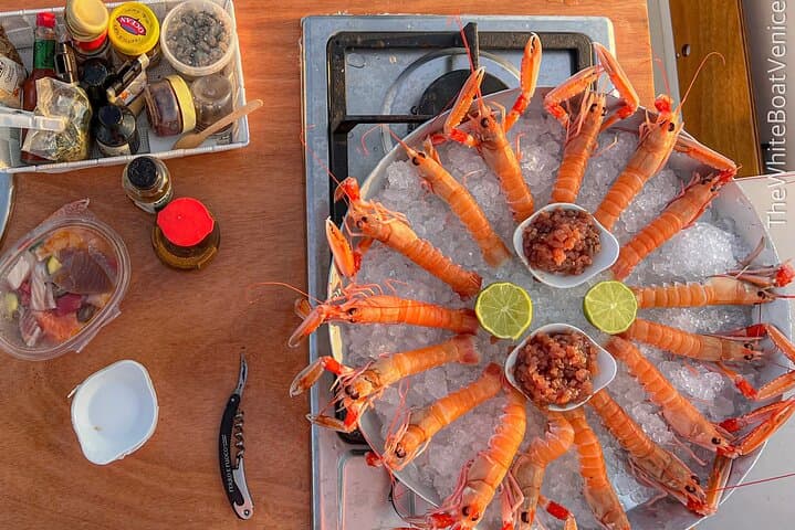 Sunset Cruise to Burano with Aperitif and Gatto Nero Dinner photo 3