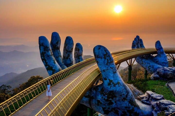 Sunset at Golden Bridge: Ba Na Hills Private Evening Tour with Cable Car & Dinner