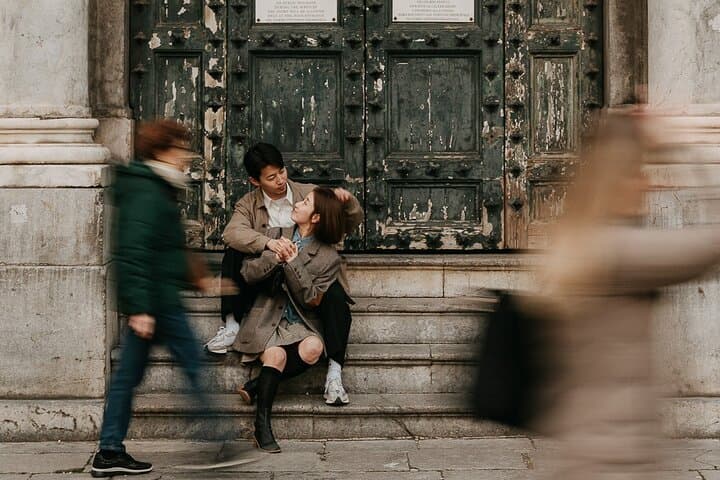 Prague Couples Photoshoot and Video: 90-Minute Walk Through Old Town & Vltava photo 3