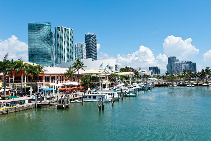 Miami Beaches Self-Guided Driving Audio Tour — South Beach to Coconut Grove by Car photo 4