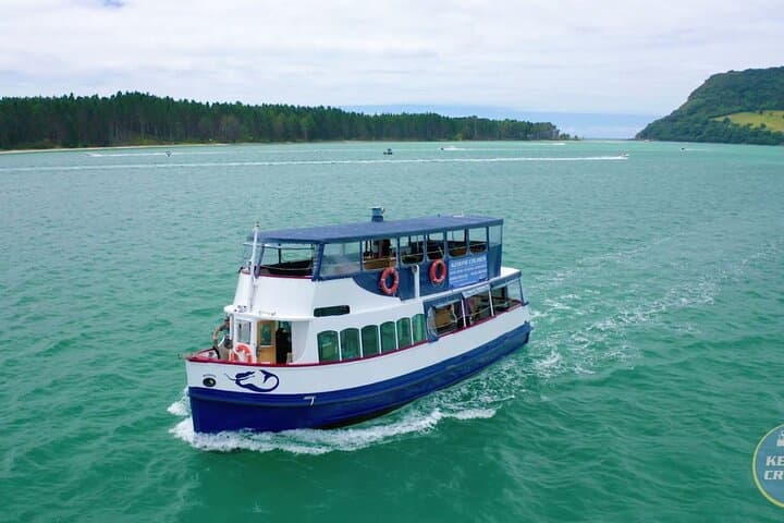 Tauranga Harbour Scenic One-Hour Historical Boat Cruise with Mauao Views